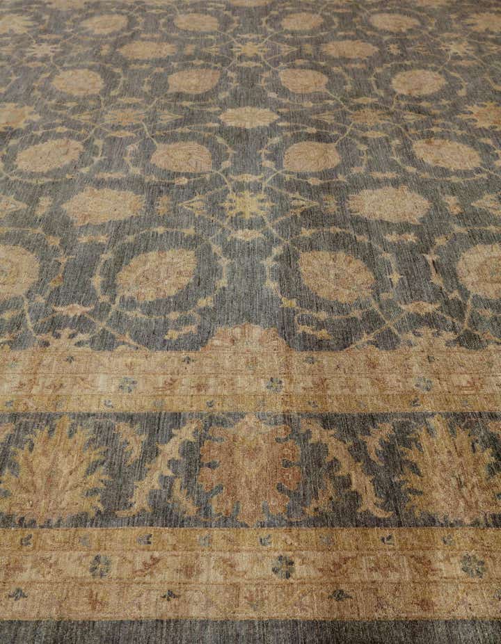 13' 7 x 16' 6 Hand Knotted Ziegler Oriental Rug