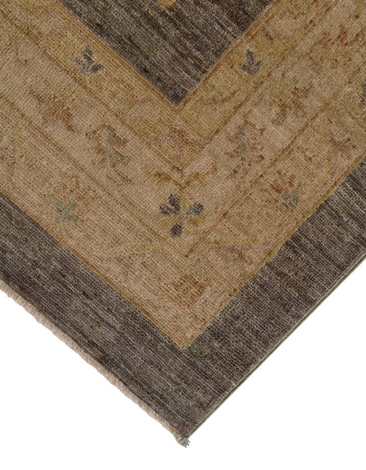 Detail image of 13' 7 x 16' 6 Hand Knotted Ziegler Oriental Rug