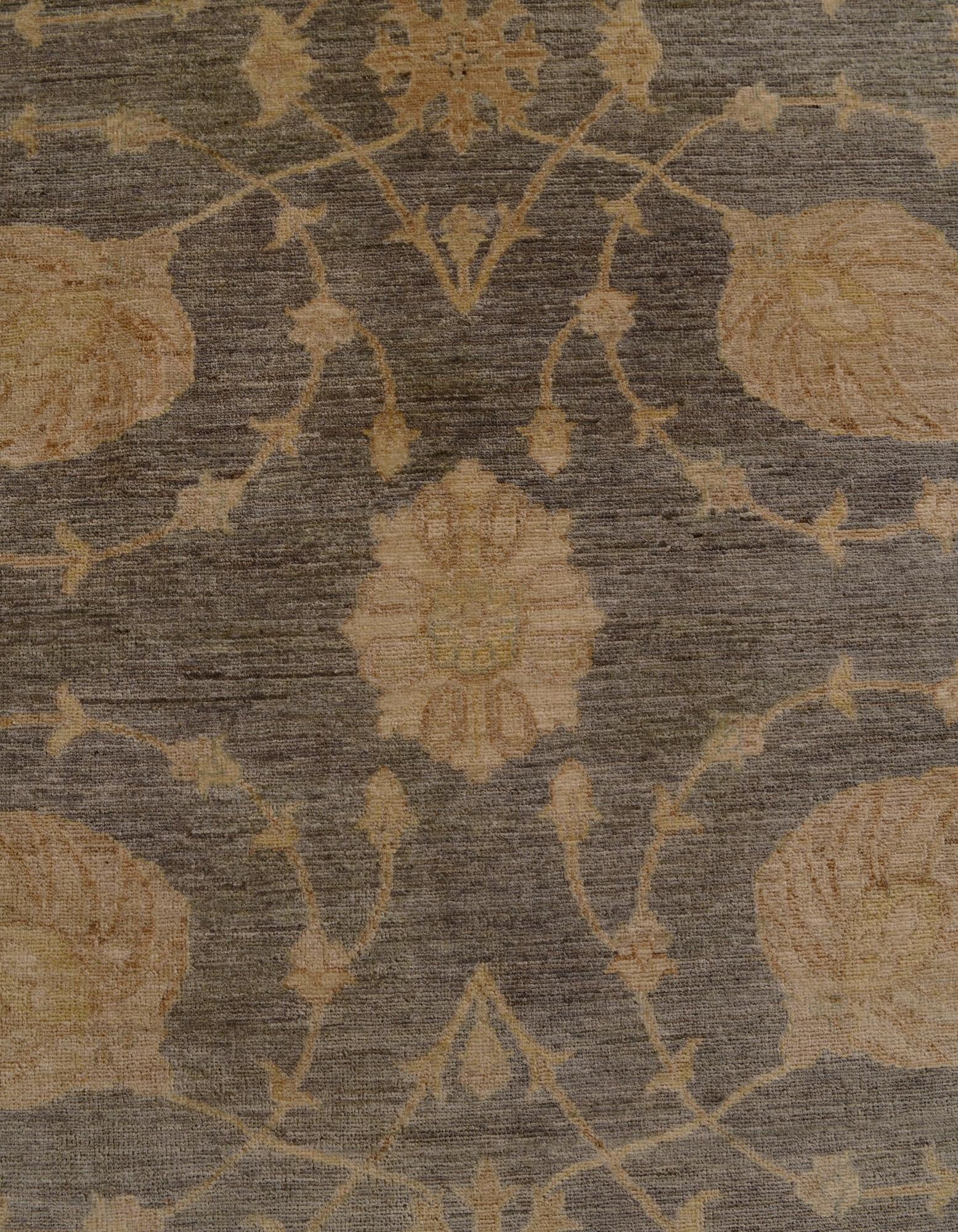 13' 7 x 16' 6 Hand Knotted Ziegler Oriental Rug