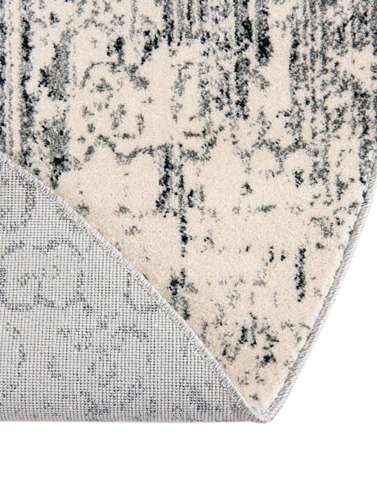 Detail image of 7' 10 x 7' 10 Angelica Round Rug