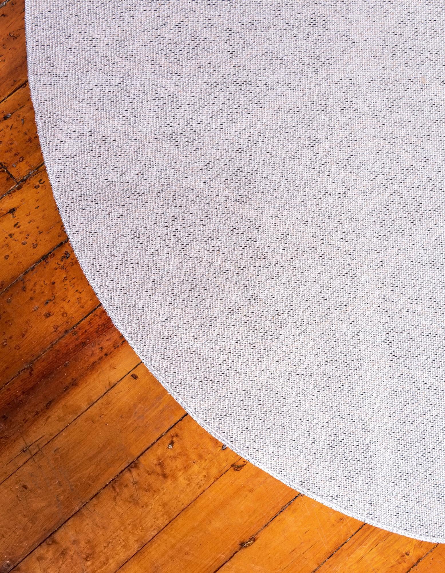 4' 7 x 4' 7 Artemis Round Rug