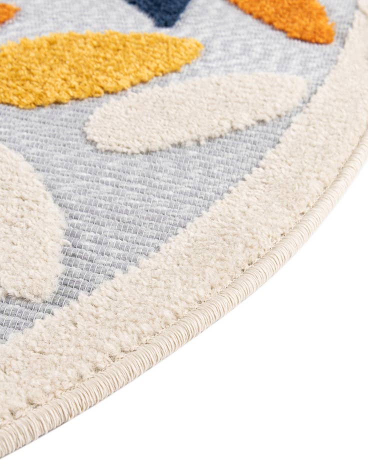 Detail image of 5' 3 x 5' 3 Easy-Clean Aruba Indoor / Outdoor Round Rug