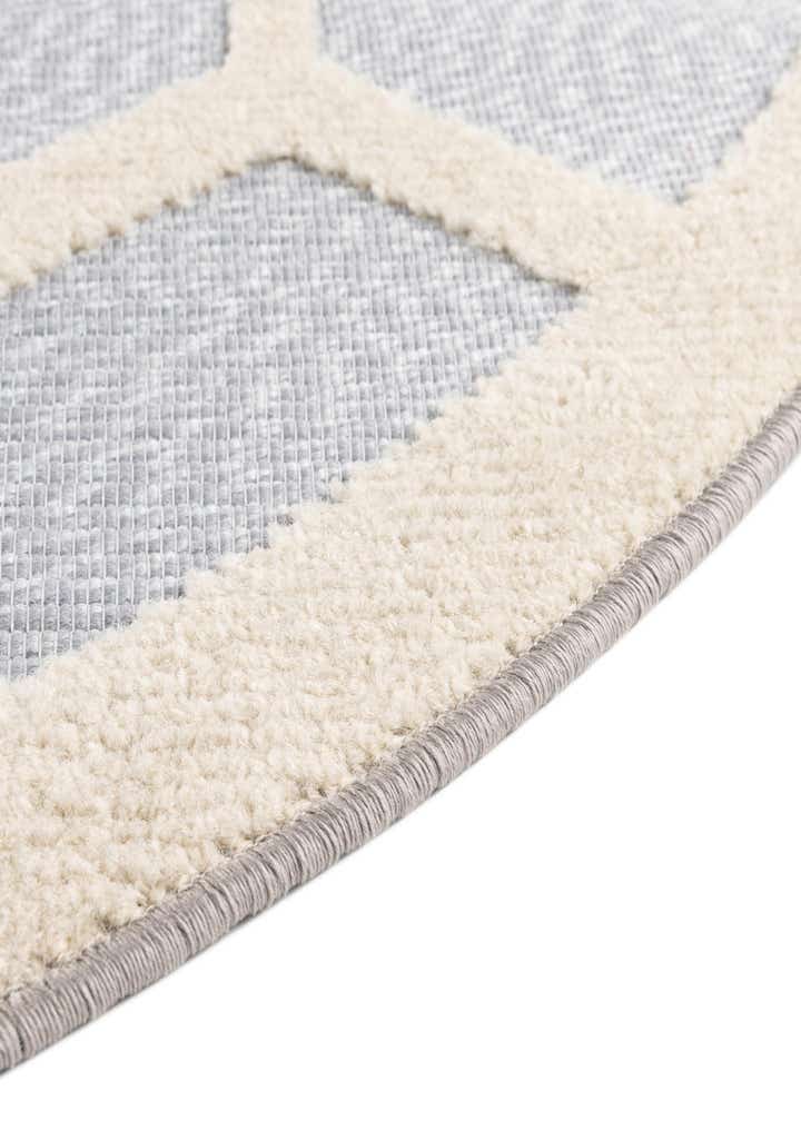3' 3 x 3' 3 Easy-Clean Aruba Indoor / Outdoor Round Rug