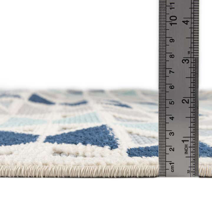 5' 3 x 5' 3 Easy-Clean Aruba Indoor / Outdoor Round Rug