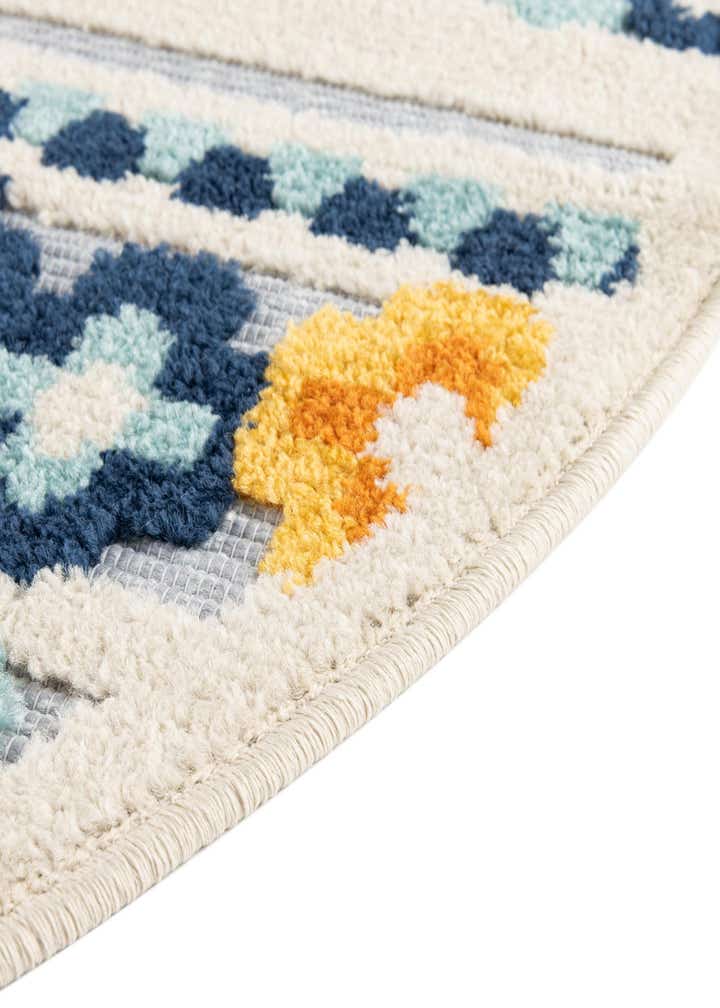 5' 3 x 5' 3 Easy-Clean Aruba Indoor / Outdoor Round Rug