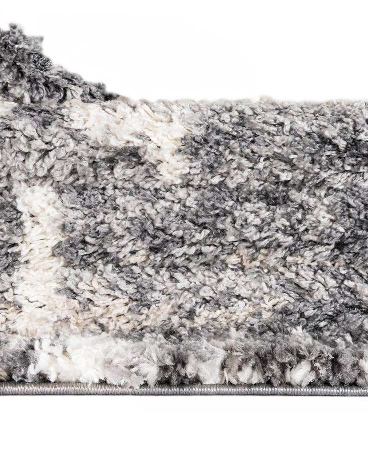 Detail image of 3' 3 x 3' 3 Athena Shag Round Rug