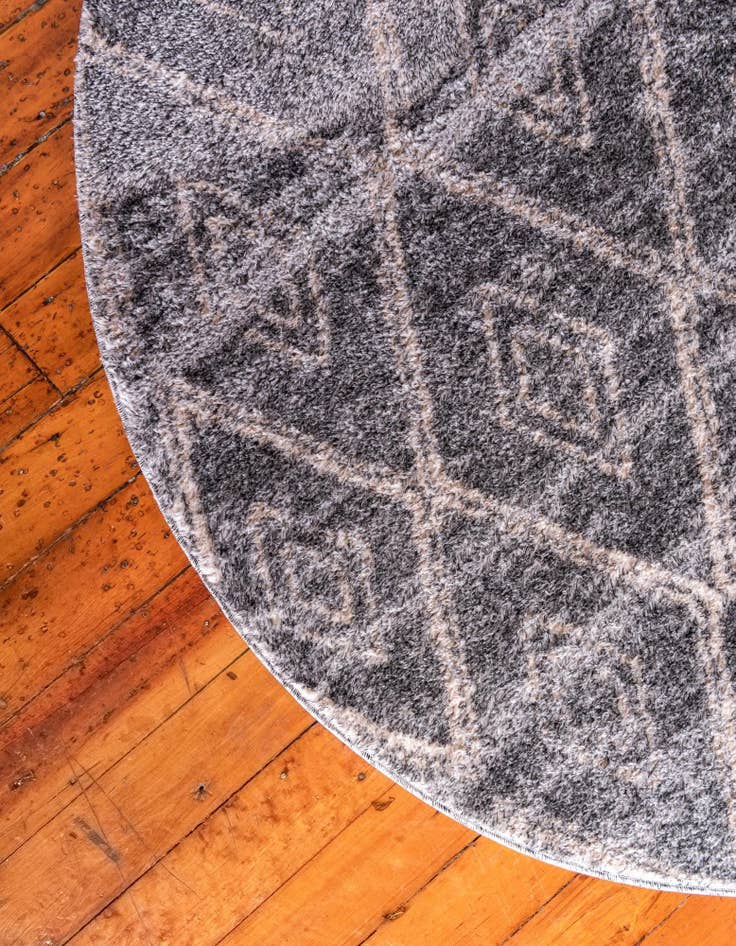 Detail image of 4' 7 x 4' 7 Atlas Round Rug