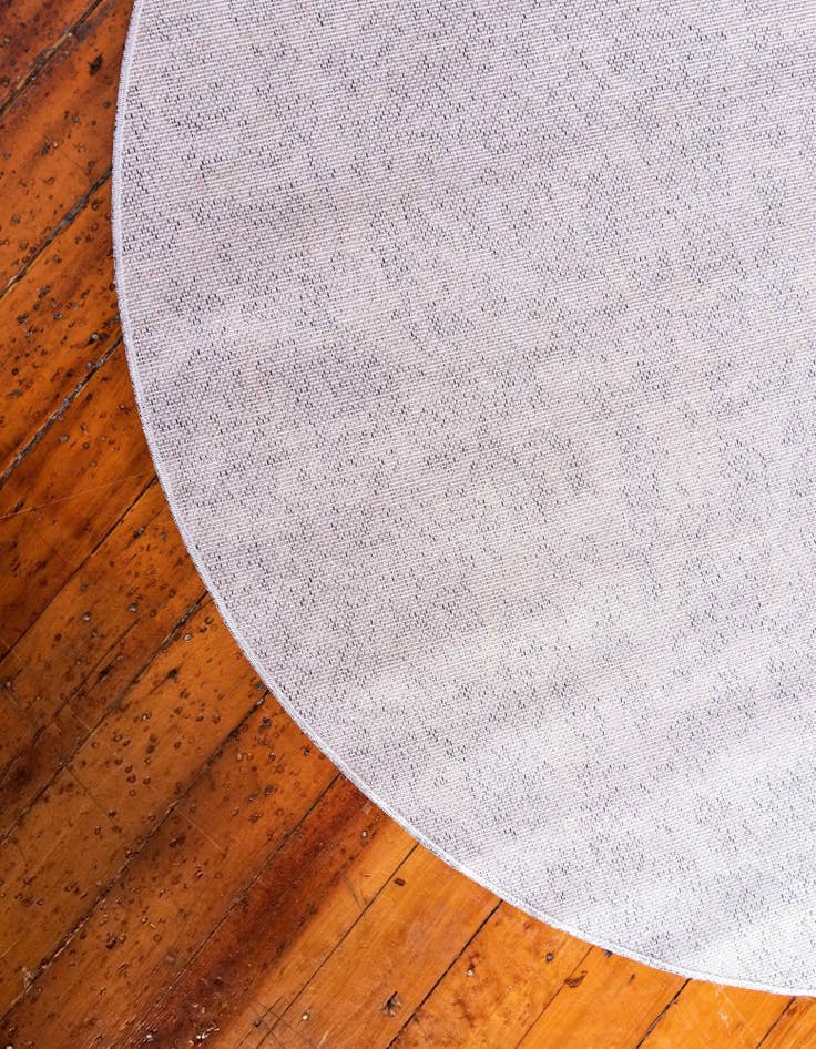 Detail image of 4' 7 x 4' 7 Atlas Round Rug