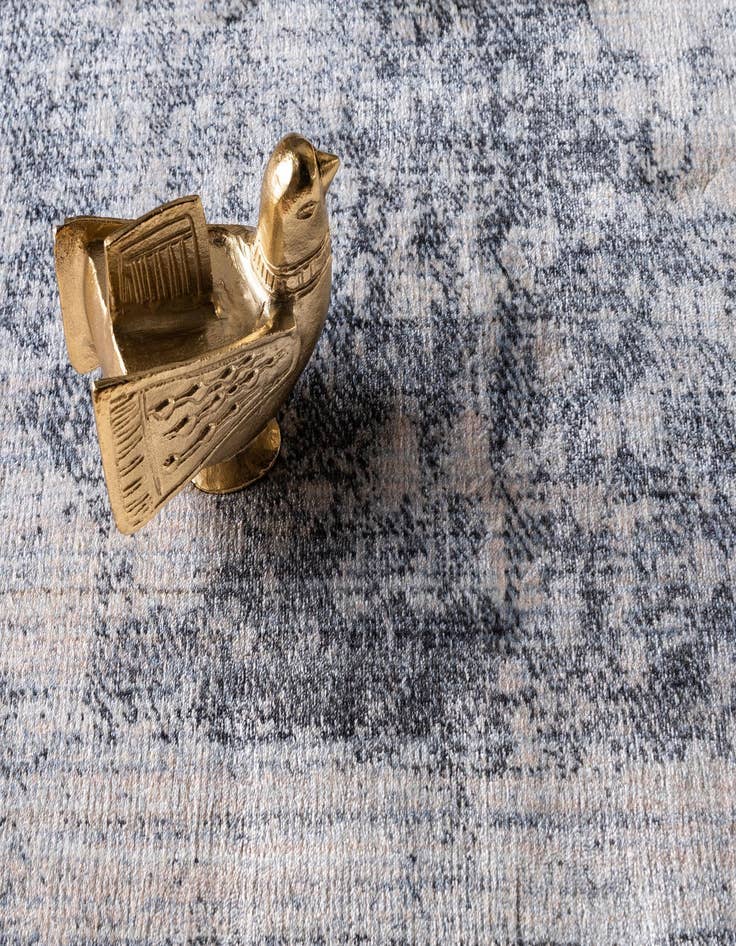 Detail image of 8' x 8' Berkshire Round Rug