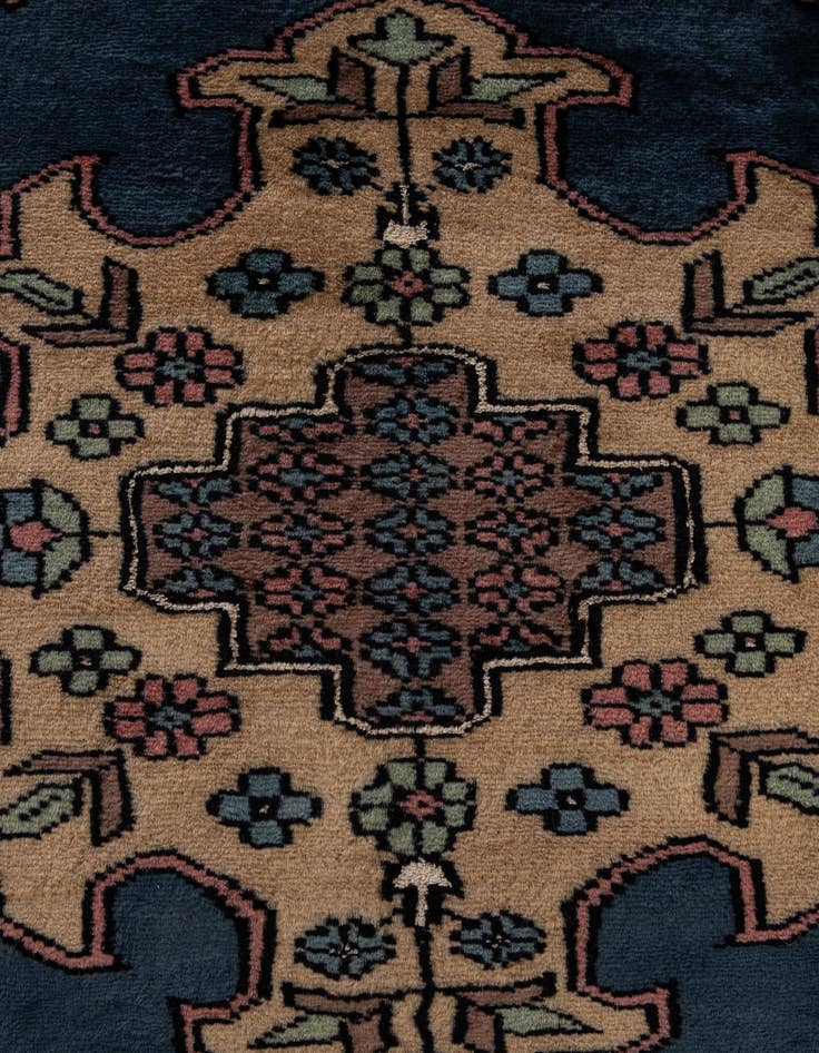 Detail image of 2' 8 x 2' 8  Hand Knotted Bokhara Oriental Round Rug