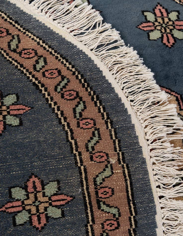 Detail image of 2' 8 x 2' 8  Hand Knotted Bokhara Oriental Round Rug