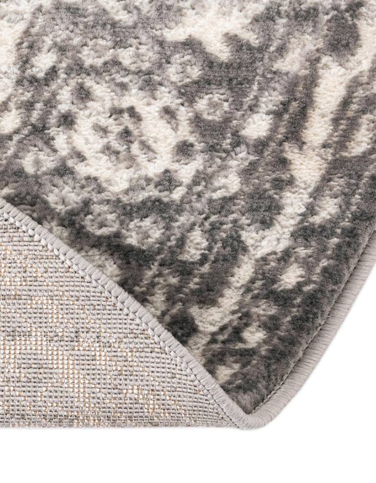 Detail image of 7' 10 x 7' 10 Boston Round Rug