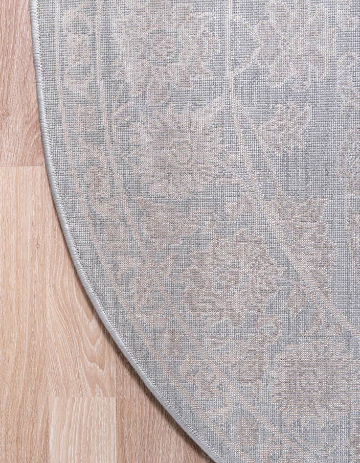 Detail image of 3' 3 x 3' 3 Boston Round Rug