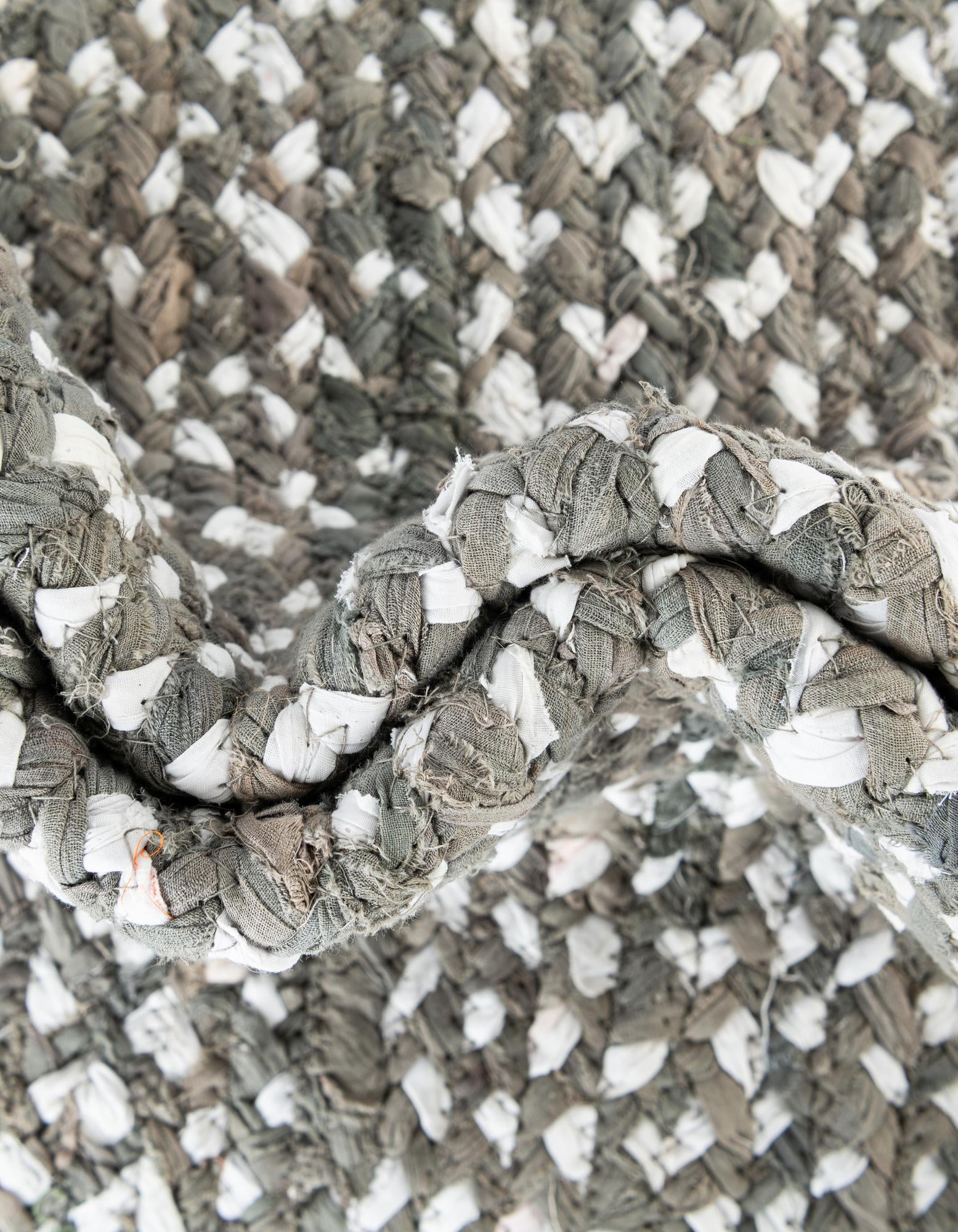 8' x 8' Handmade Braided Chindi Round Rug