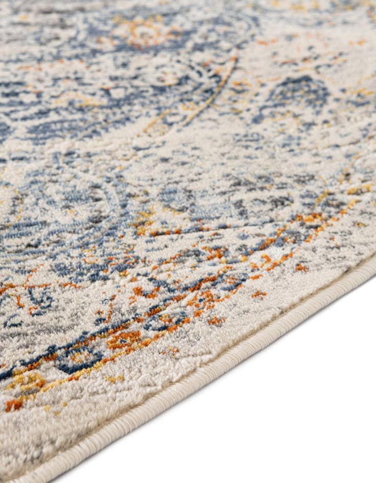 Detail image of 3' 7 x 3' 7 Budapest Round Rug