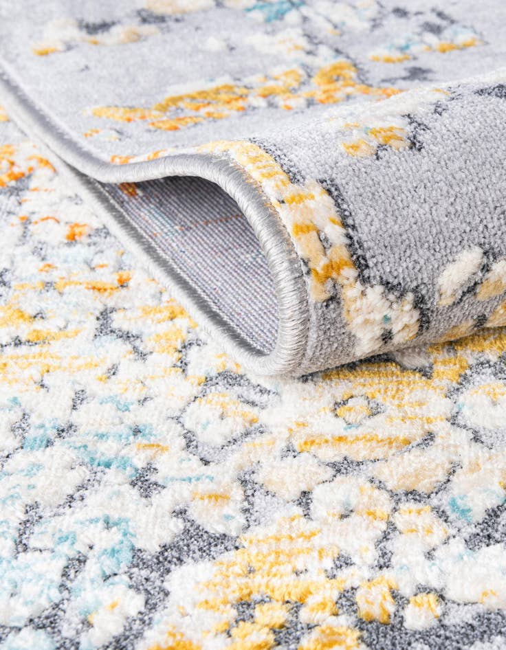 Detail image of 3' 7 x 3' 7 Budapest Round Rug