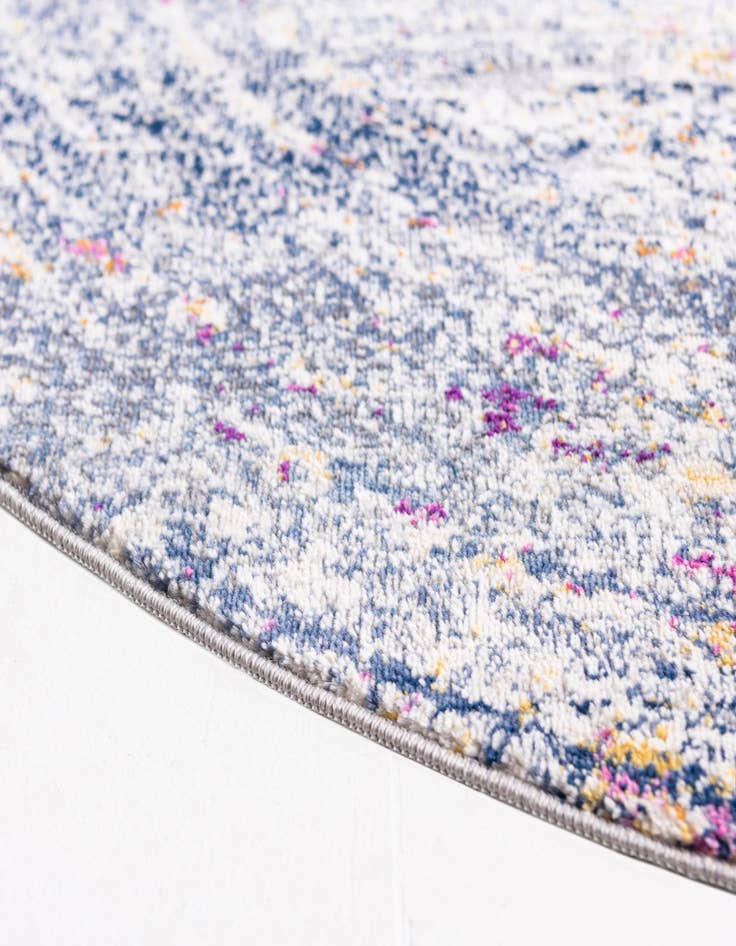 Detail image of 5' x 5' Budapest Round Rug