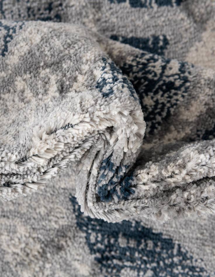 Detail image of 5' x 5' Charleston Round Rug