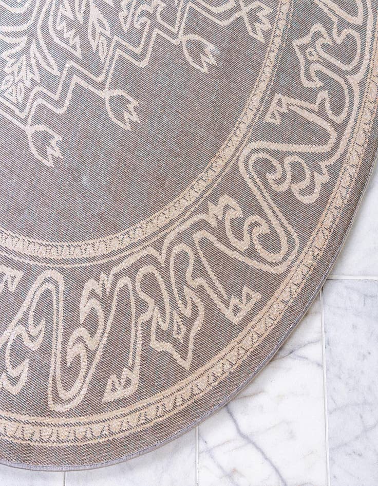 Detail image of 8' x 8' Delilah Round Rug