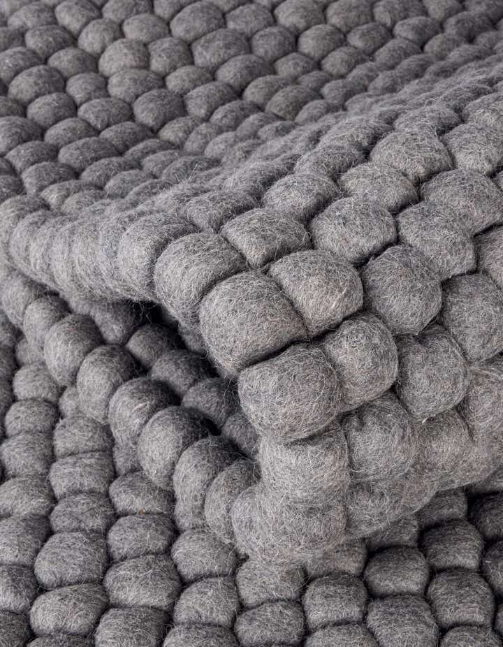 5' x 5' Felt Ball Wool Round Rug