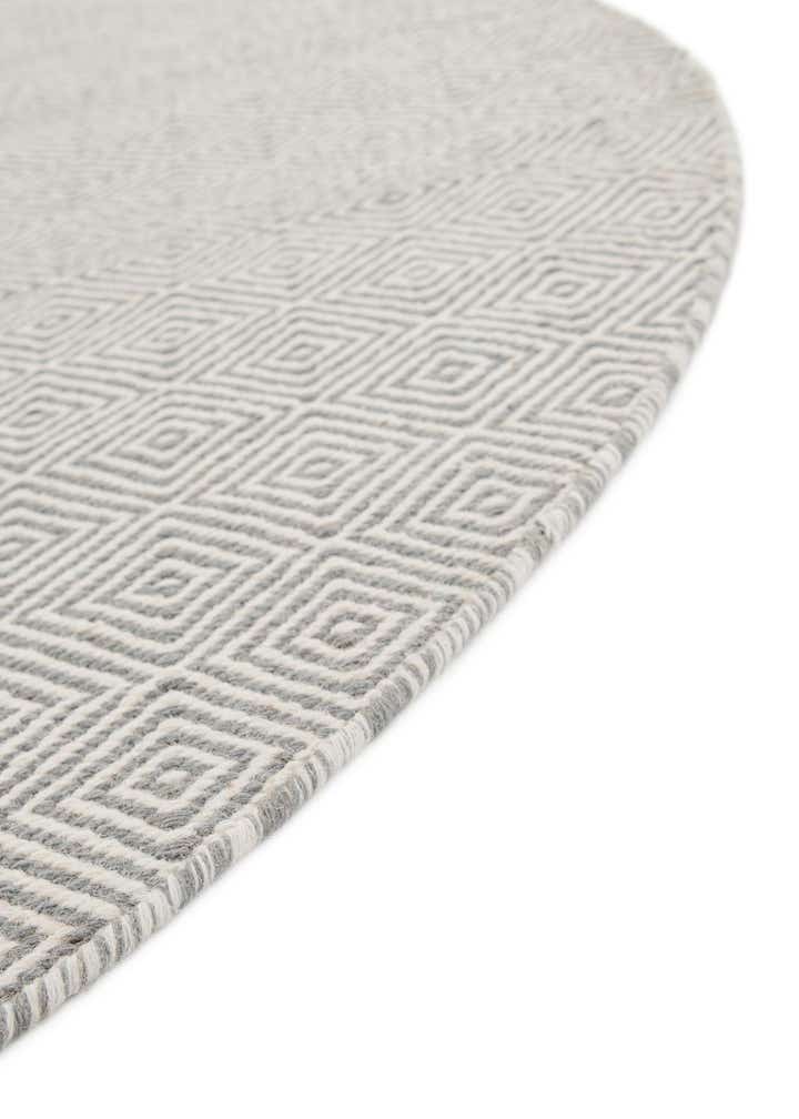 6' 1 x 6' 1 Hand Woven Geo Trellis Flatweave Round Rug