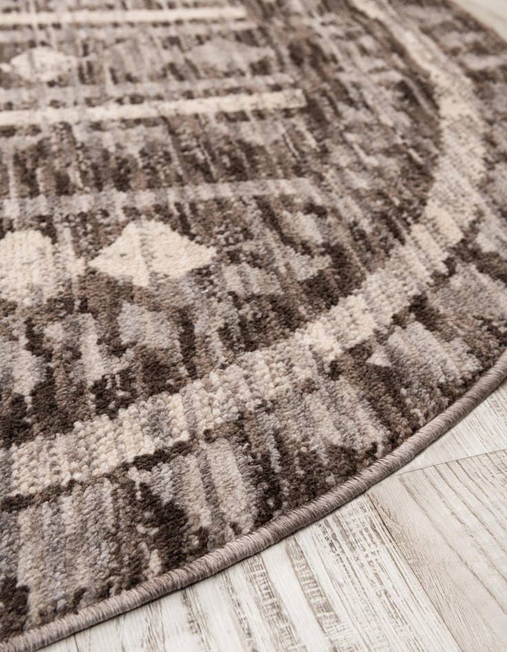 Detail image of 5' x 5' Grand Tradition Round Rug