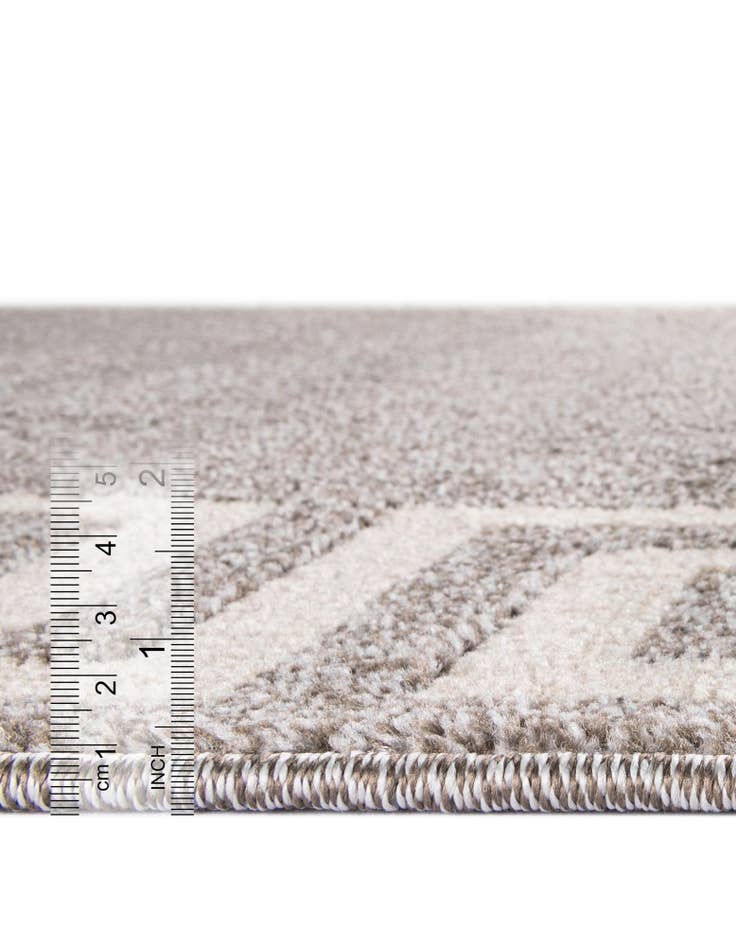 Detail image of 6' x 6' Greek Key Round Rug