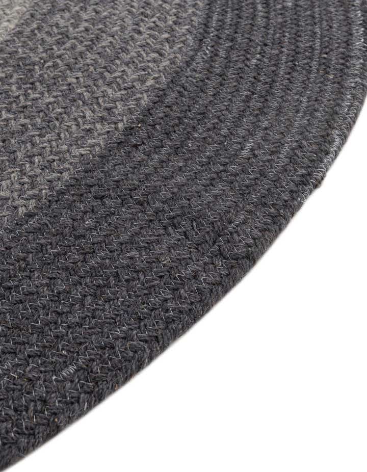 5' 1 x 5' 1 Hand Braided Wool Round Rug