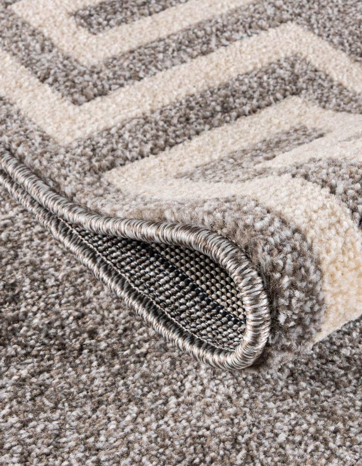 Detail image of 7' 10 x 7' 10 Hera Round Rug