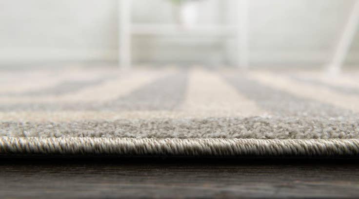 Detail image of 6' x 6' Hera Round Rug