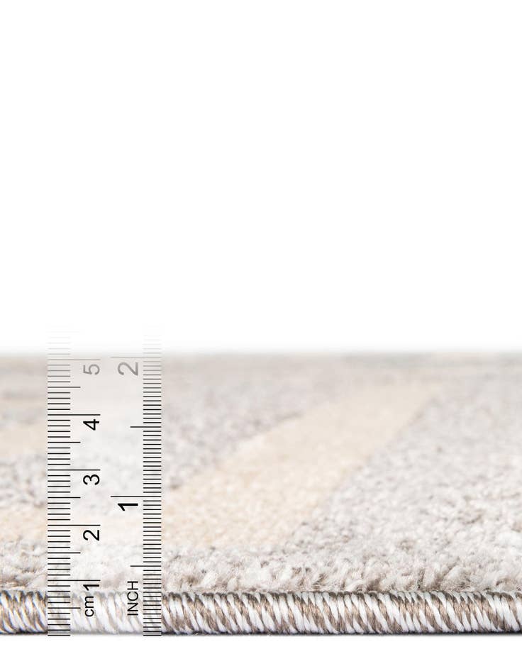 Detail image of 7' 10 x 7' 10 Hera Round Rug