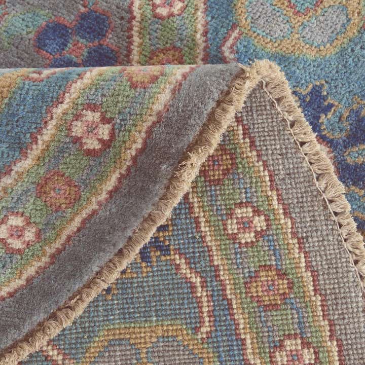 5' 9 x 5' 10 Hand Knotted Kazak Round Rug