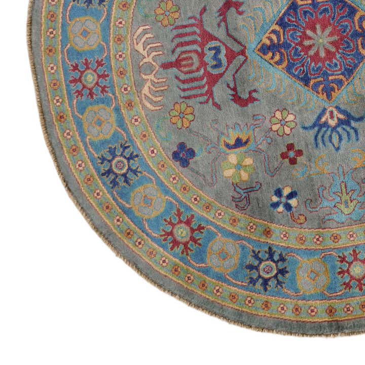 5' 9 x 5' 9 Hand Knotted Kazak Round Rug