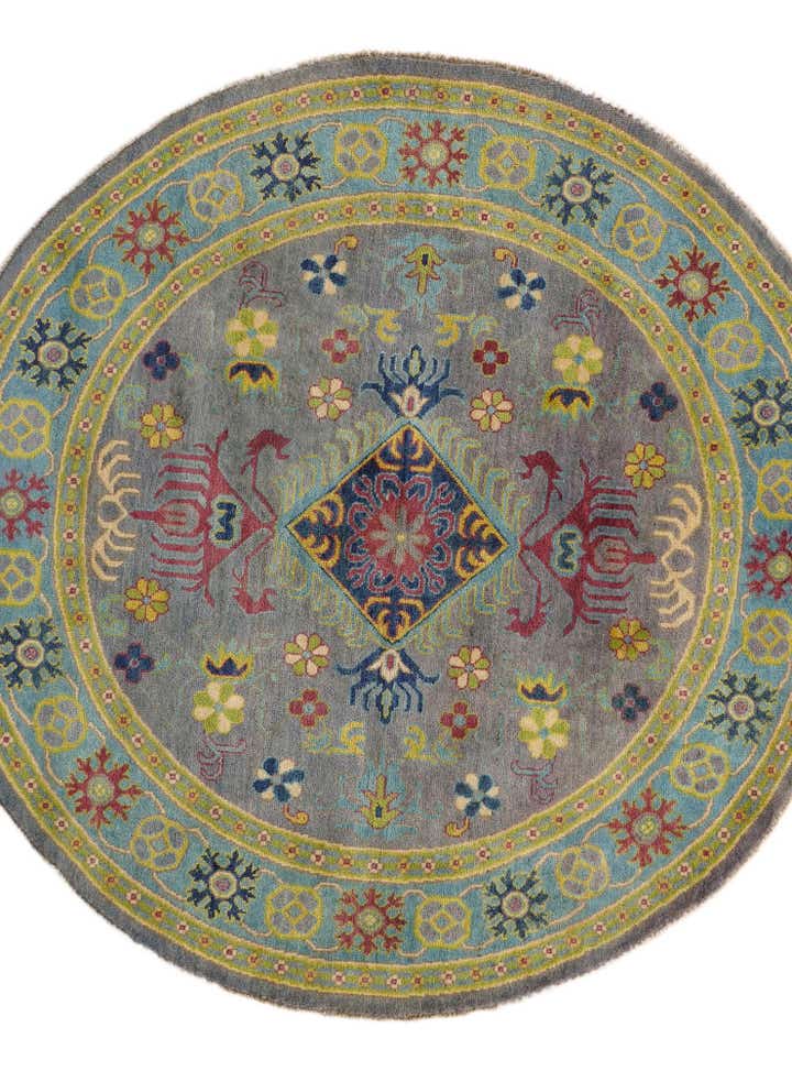 5' 9 x 5' 10 Hand Knotted Kazak Round Rug