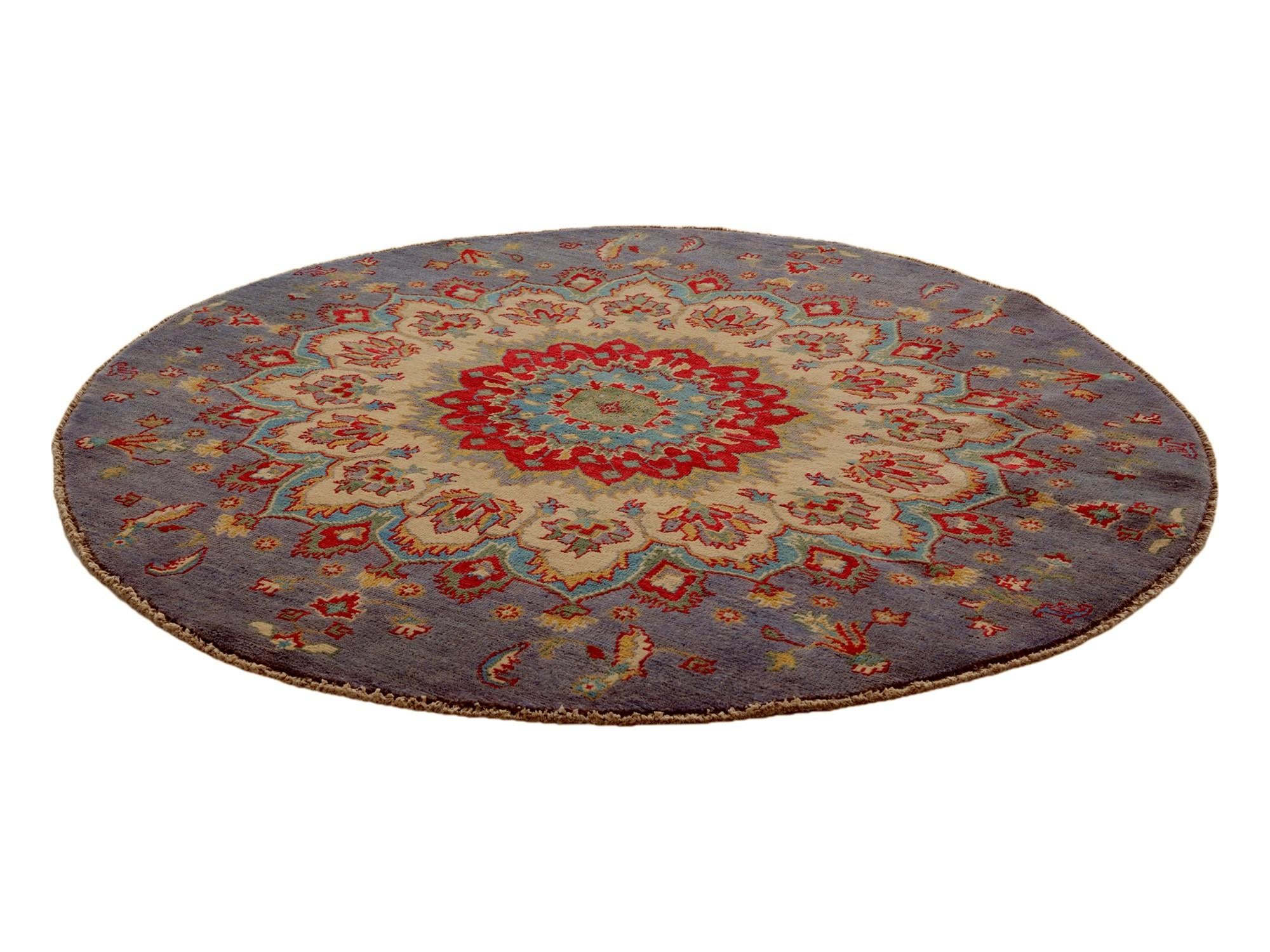 4' 7 x 4' 11 Hand Knotted Kazak Round Rug