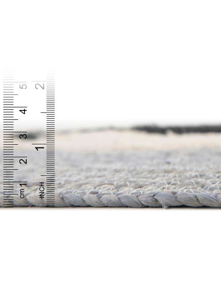 5' 1 x 5' 1 Hand Braided Kids Braided Jute Round Rug