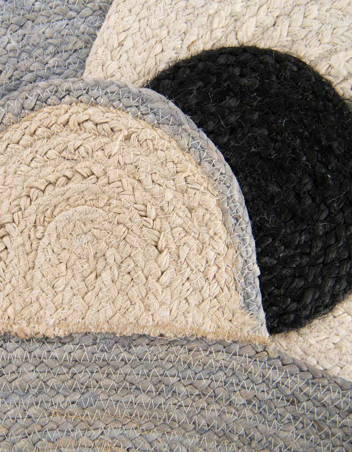 6' 1 x 6' 1 Hand Braided Kids Braided Jute Round Rug