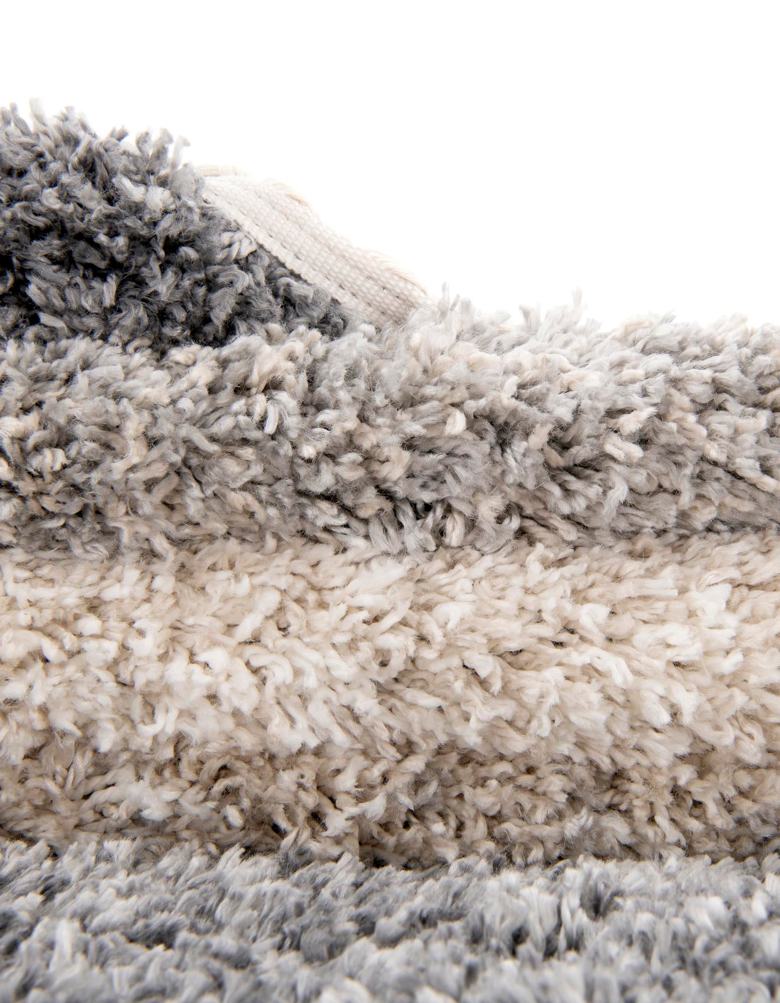 3' 3 x 3' 3 Lagom Shag Round Rug