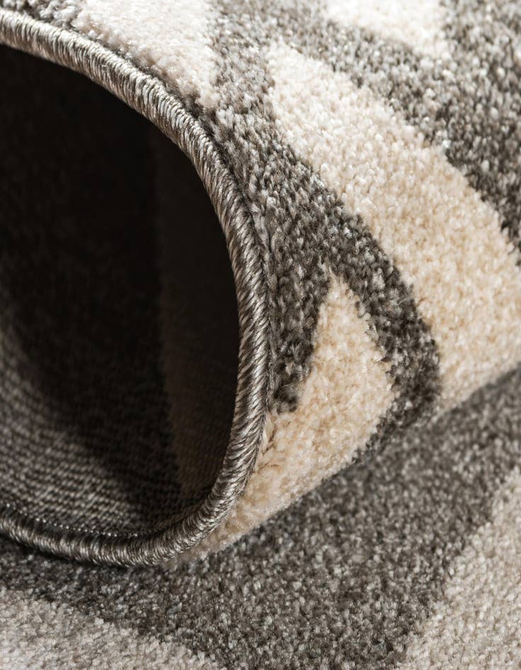 Detail image of 8' x 8' Lattice Round Rug