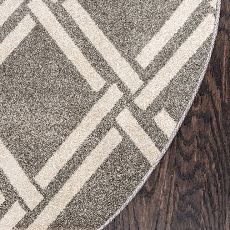 Detail image of 8' x 8' Lattice Round Rug