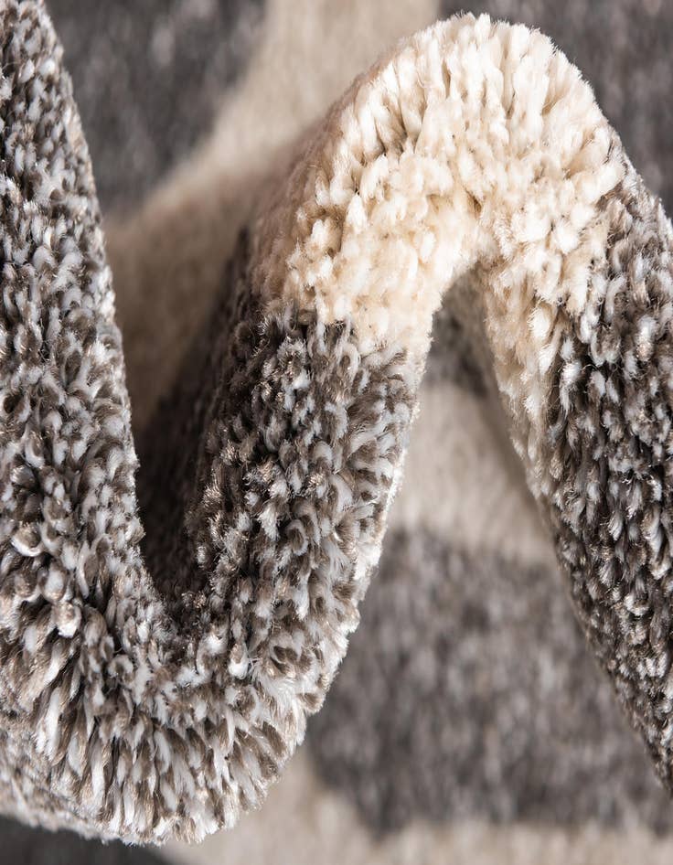 Detail image of 6' x 6' Lattice Round Rug