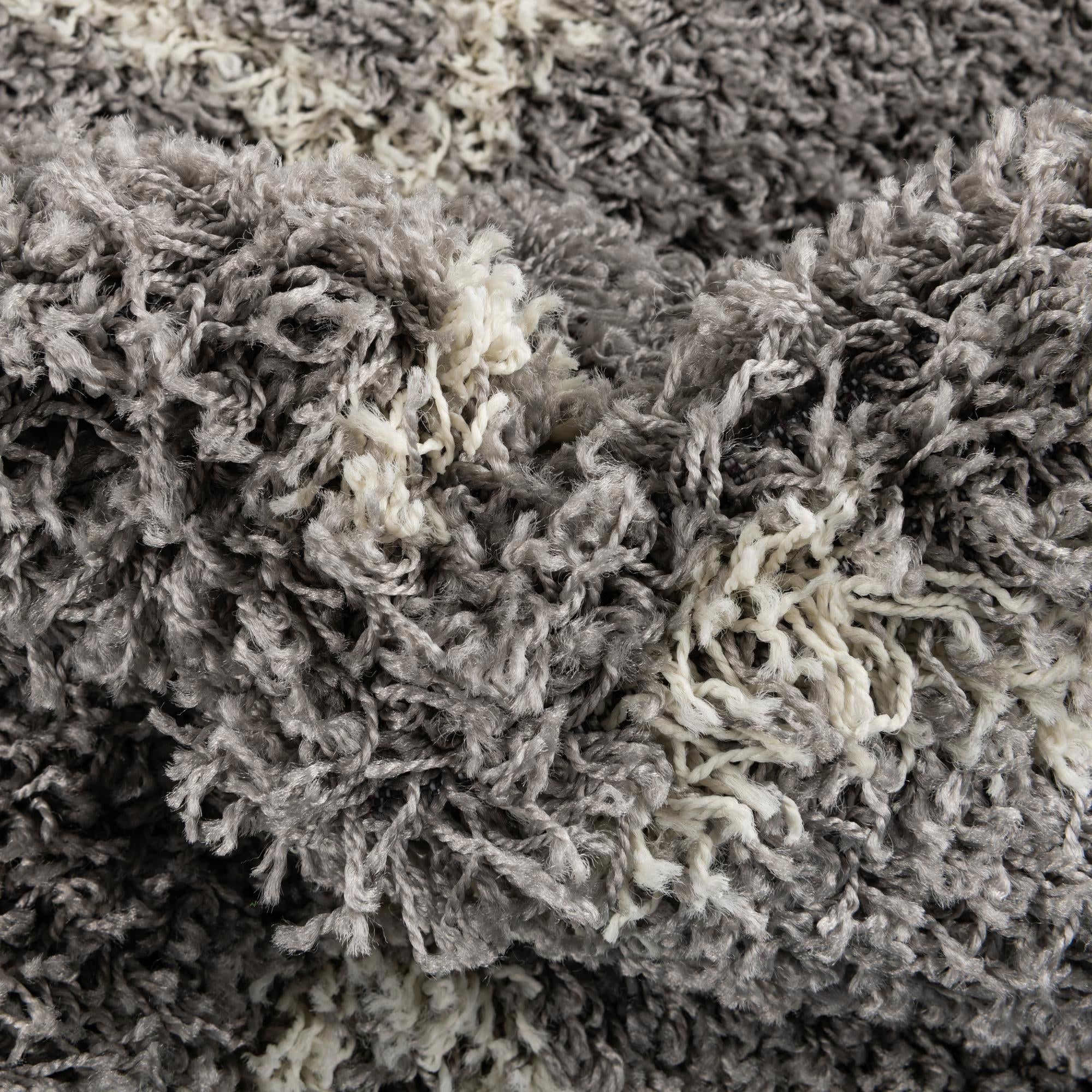 5' 3 x 5' 3 Lattice Shag Round Rug