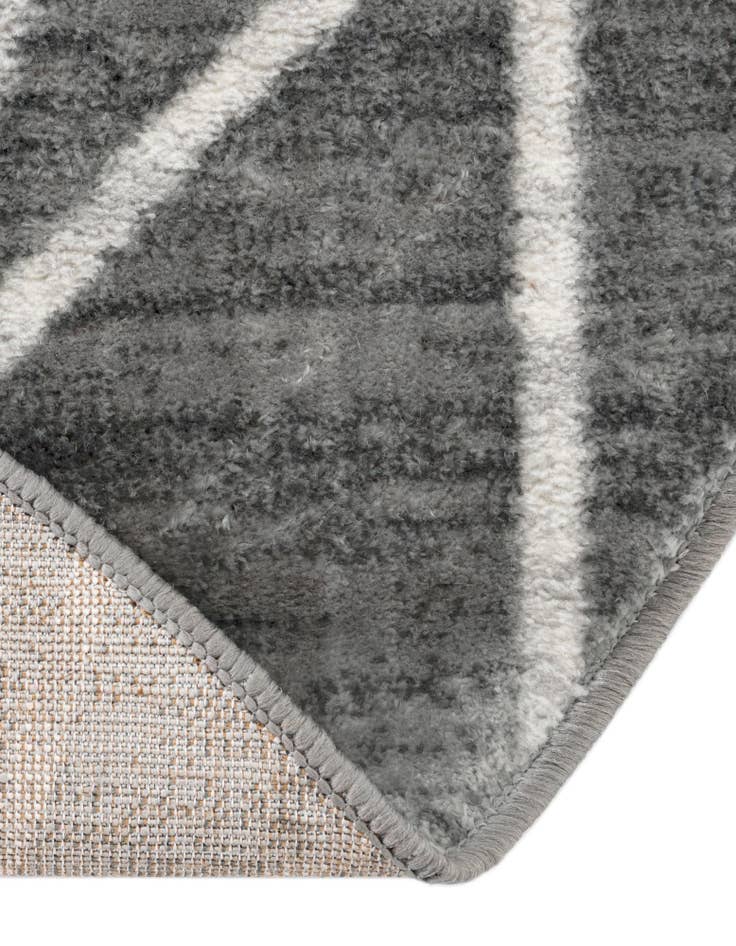 Detail image of 5' x 5' Lattice Trellis Round Rug