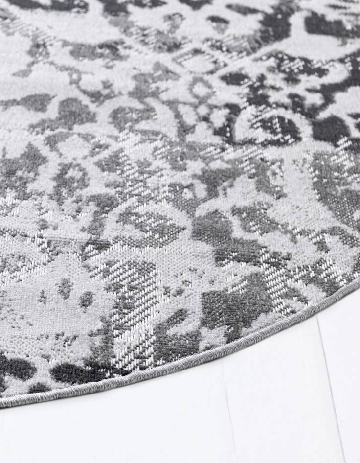 Detail image of 5' 3 x 5' 3 Lucerne Round Rug