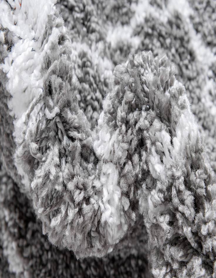 Detail image of 5' x 5' Marrakesh Shag Round Rug