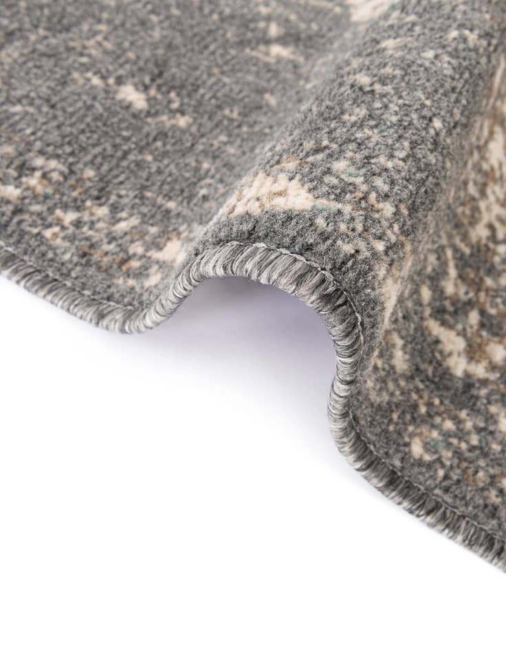 Detail image of 8' x 8' Mojave Round Rug