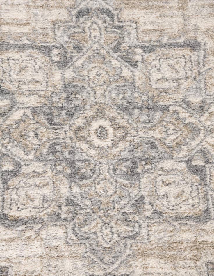 Detail image of 4' 10 x 4' 10 Monaco Round Rug