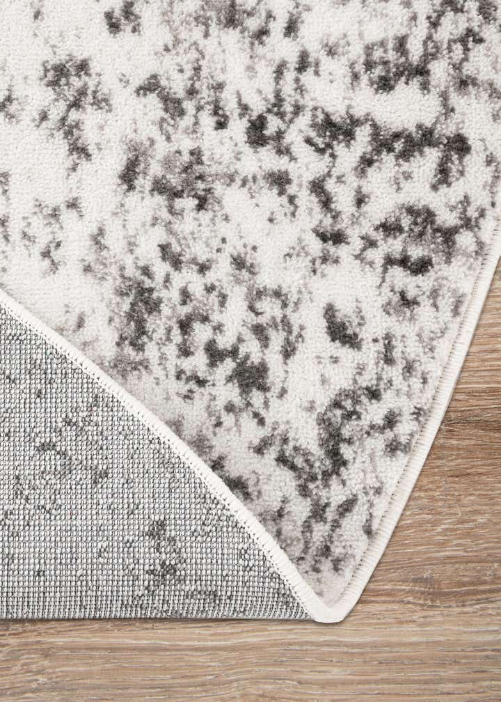 7' 10 x 7' 10 Monaco Round Rug