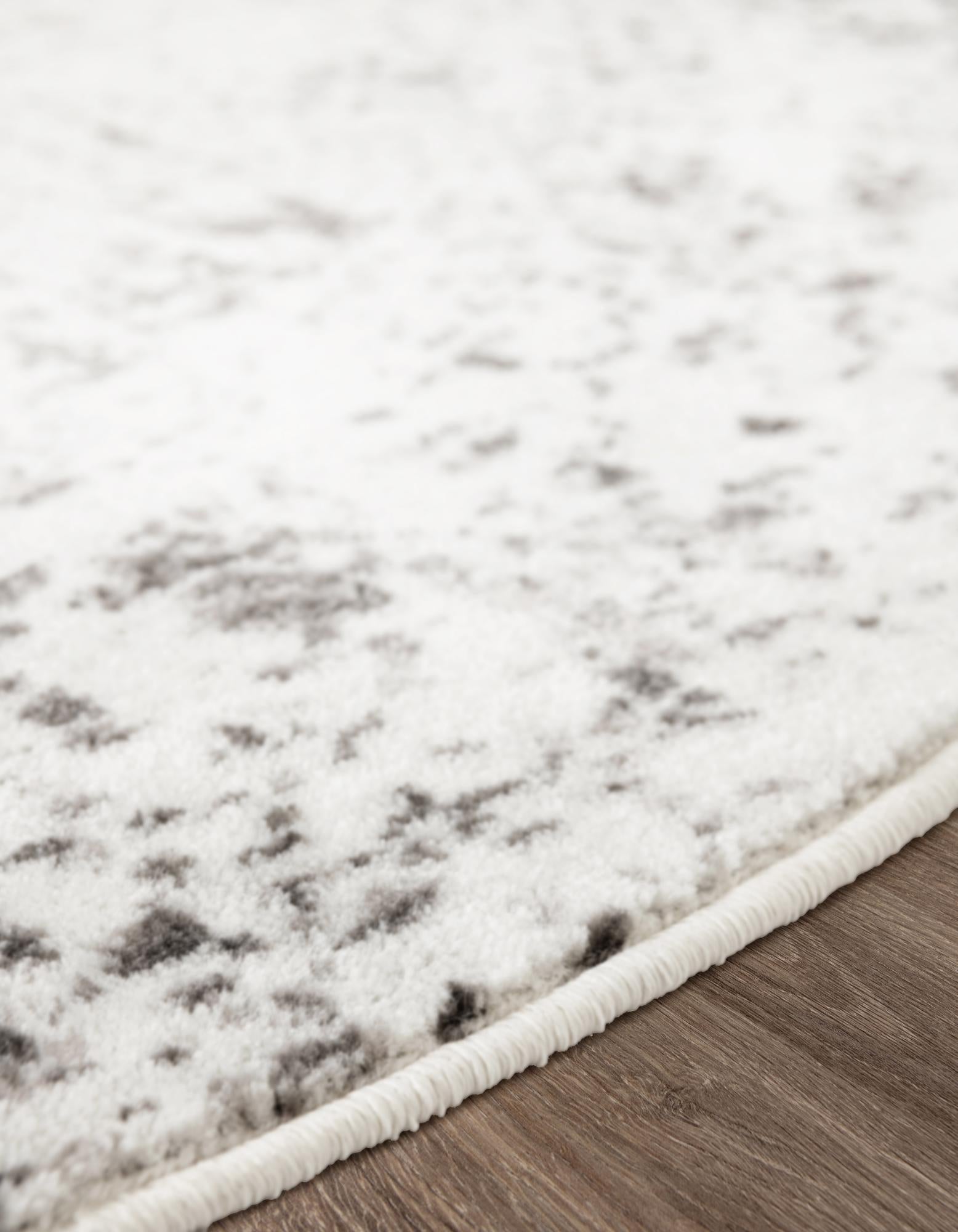 5' 3 x 5' 3 Monte Carlo Round Rug