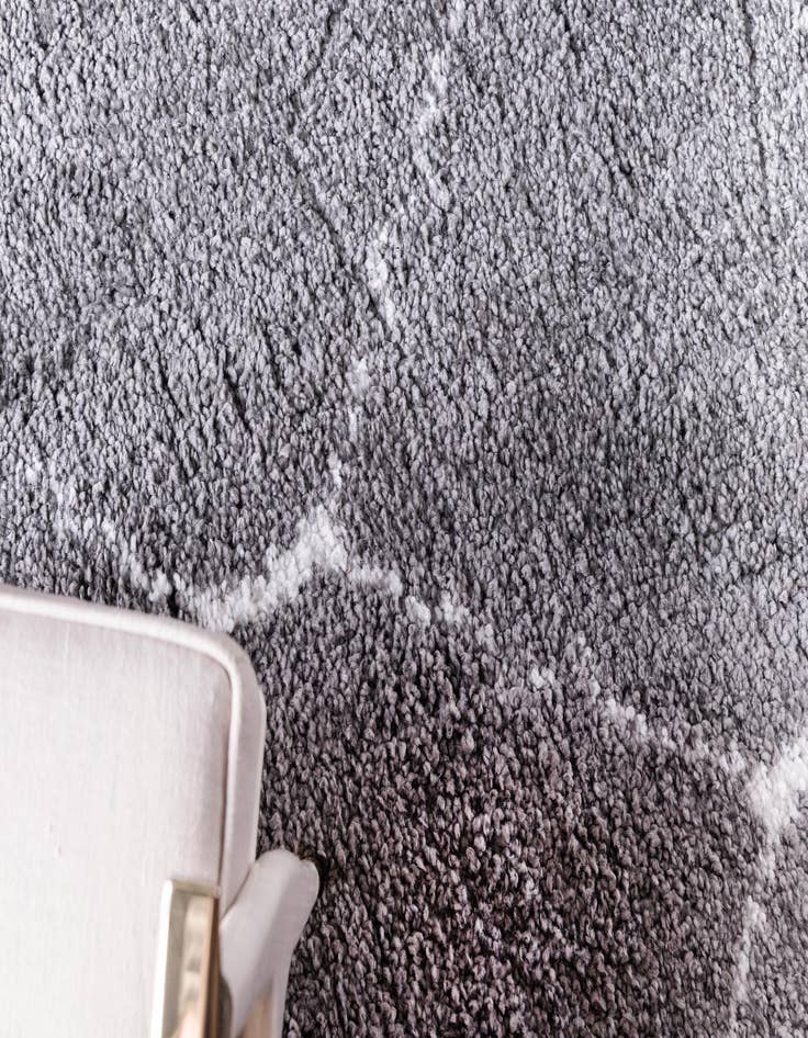 Detail image of 8' x 8' Moroccan Shag Round Rug